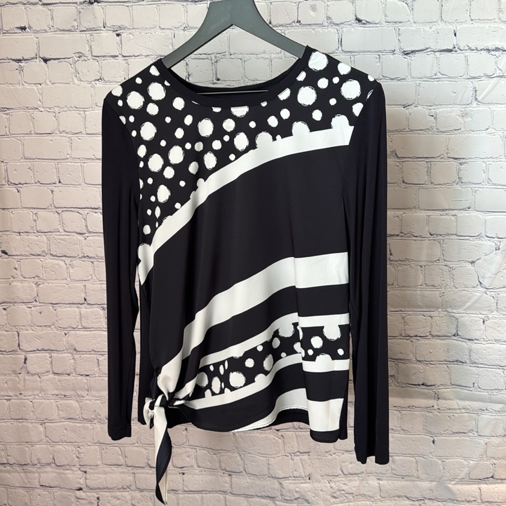 Chico’s Blue/White Top